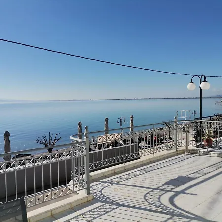 Διαμέρισμα Παραλία Μενιδίου Menidion Exterior photo